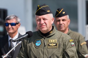 Командващия ВВС на България - ген. м-р Цанко Стойков